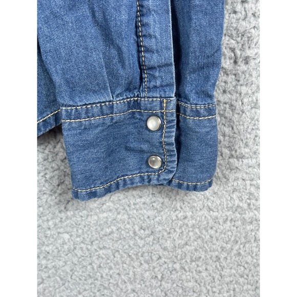 Forever 21 Women's Chambray Denim Pearl Button Up Shirt Size S - Picture 11 of 11